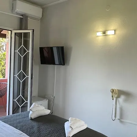 Alonaki Bay Halikounas