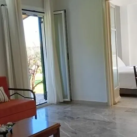 Alonaki Bay Apartmán