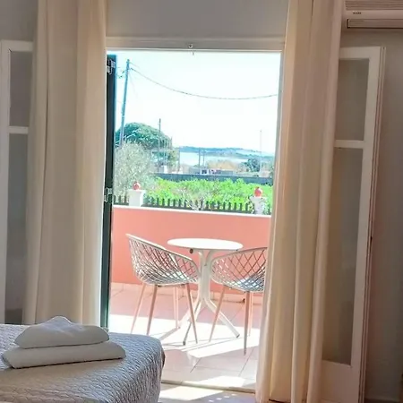 Alonaki Bay