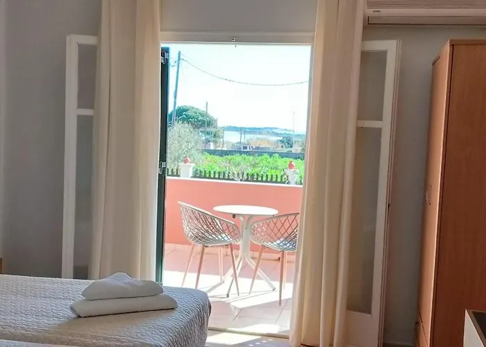 Alonaki Bay